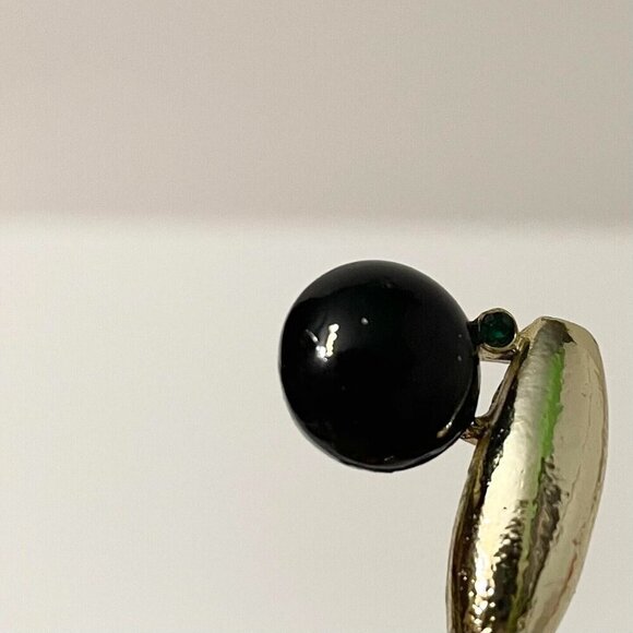 Vintage Gerrys Set of 2 Bowling Pin and Ball Brooch Pin Flaws - Picture 8 of 16